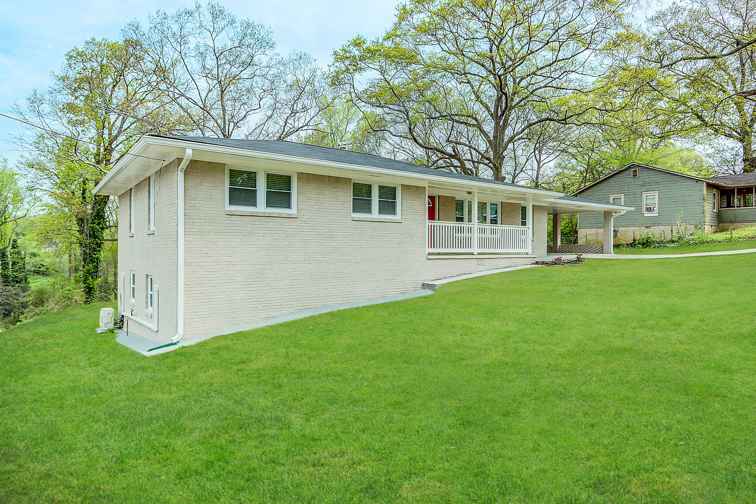 1929 E Farris Ave photo 2