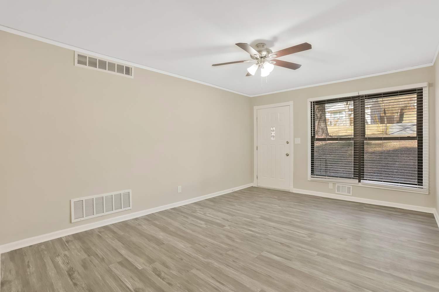 2610 Harmony Way photo 3