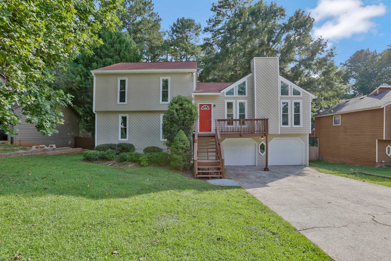 335 Mckees Rock Ln photo 2