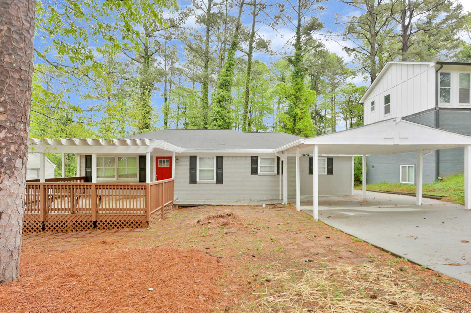 2100 Dellwood Pl photo 2