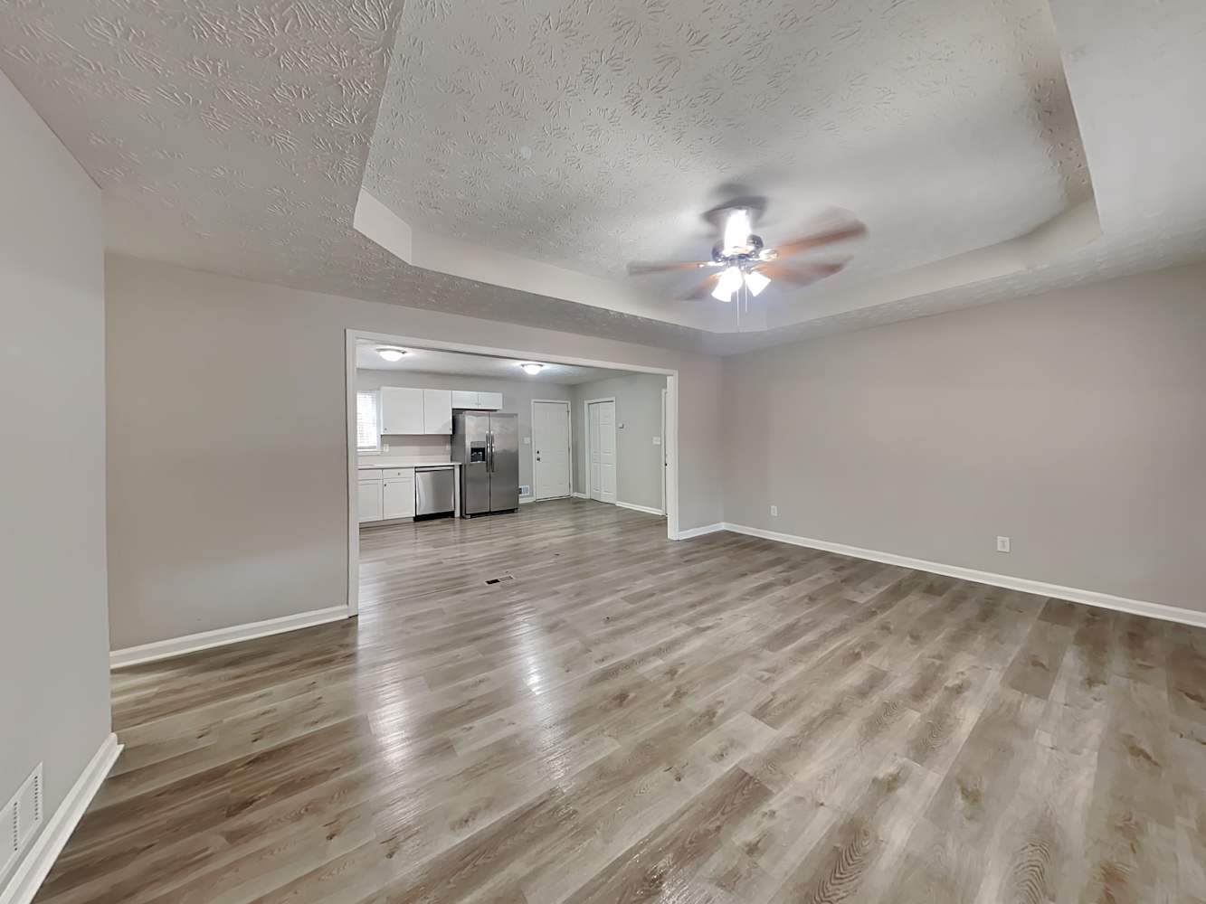 300 E Country Woods Dr photo 5