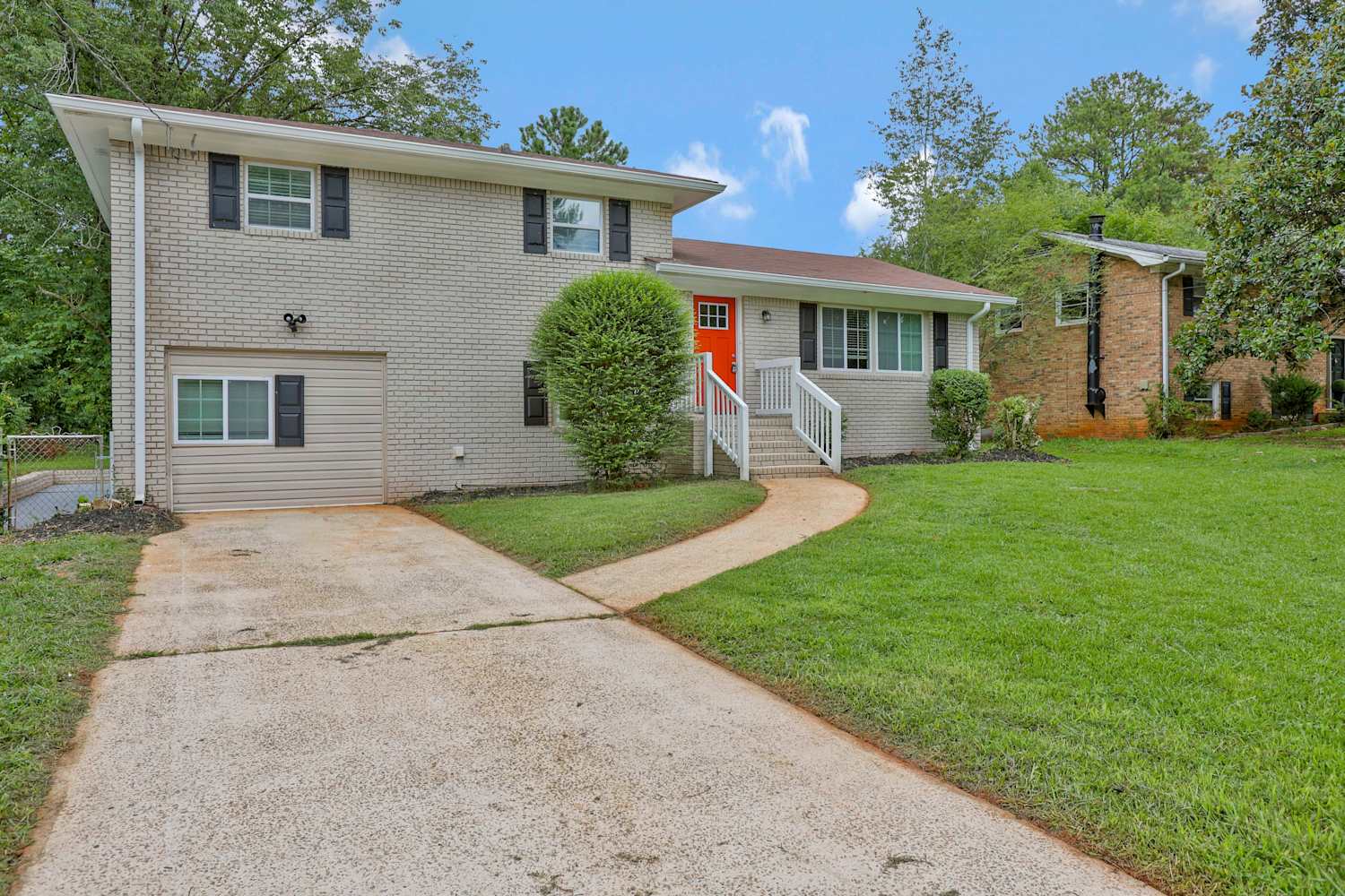 3664 Mecklinburg Pl photo 3