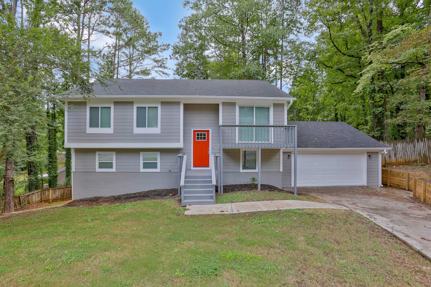 816 Mather Ct photo 2