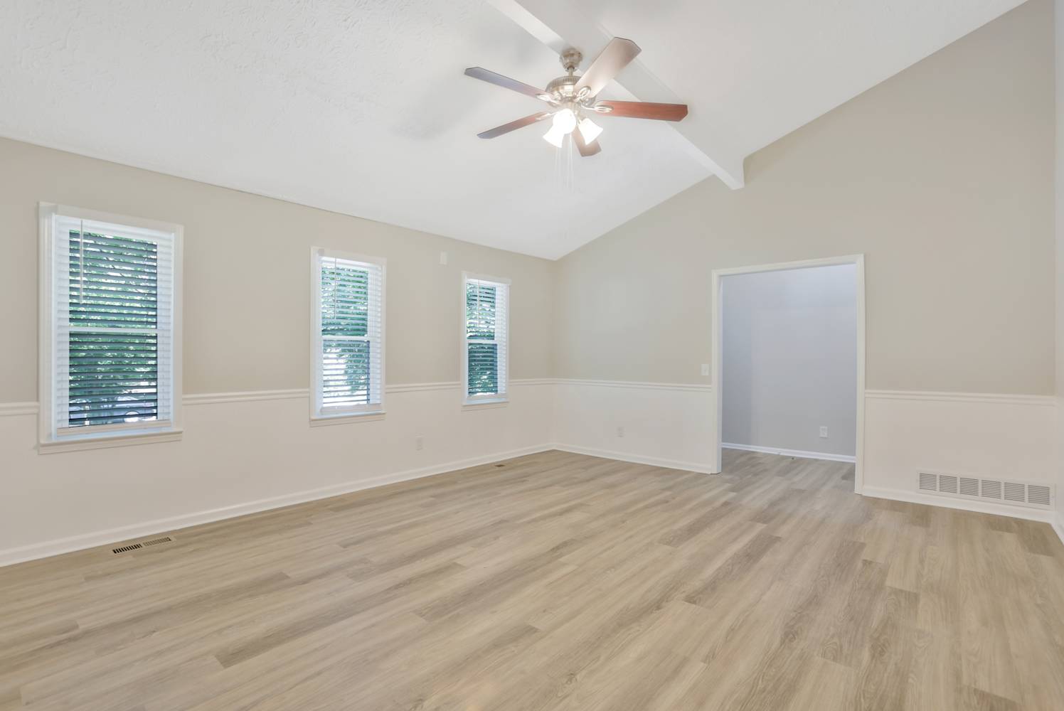4036 Macedin Ct photo 5