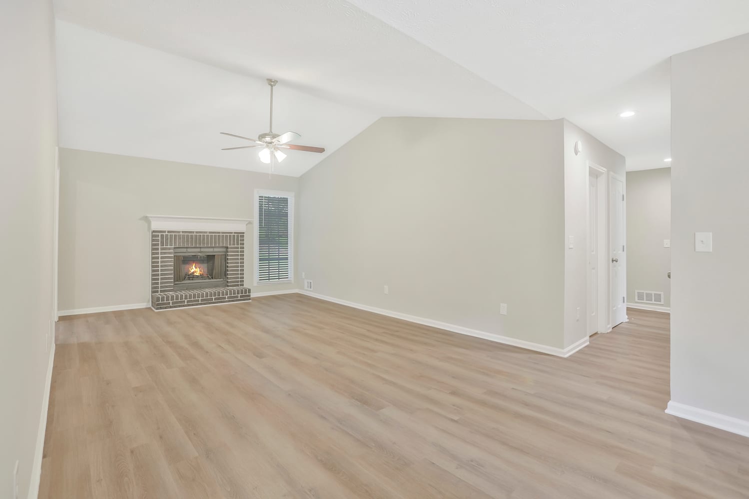 5900 Branden Hill Ln photo 4