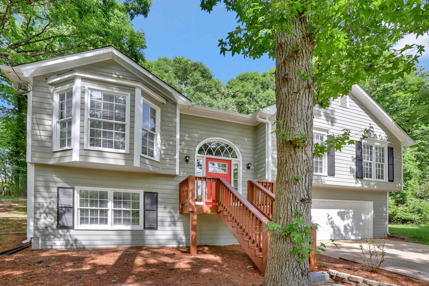 5900 Branden Hill Ln photo 3