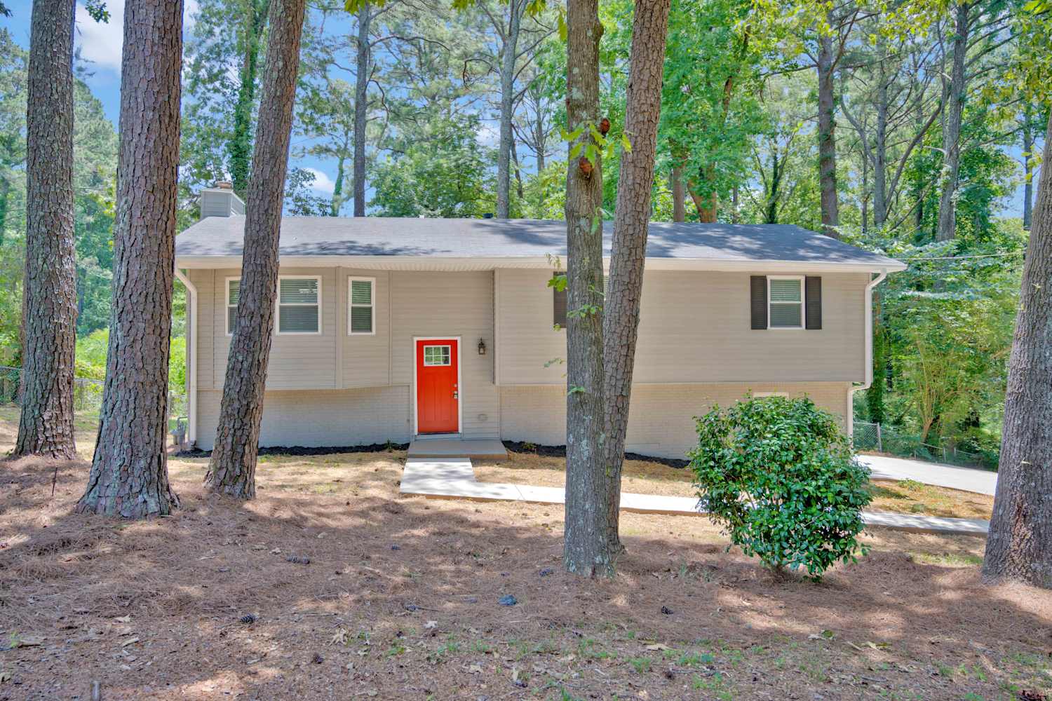 3200 Vail Ct photo 2