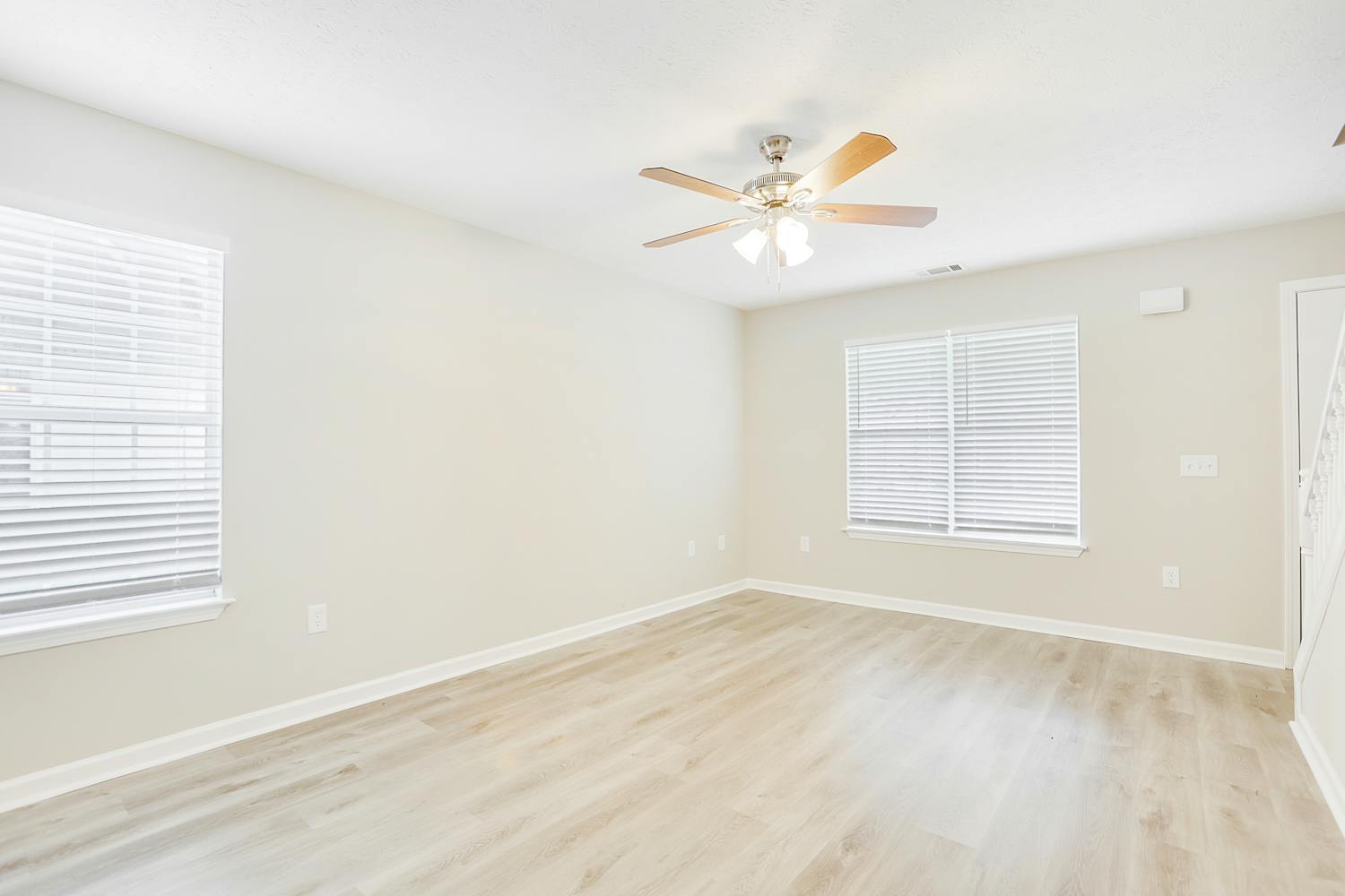 7028 Branch Crossing Way photo 5