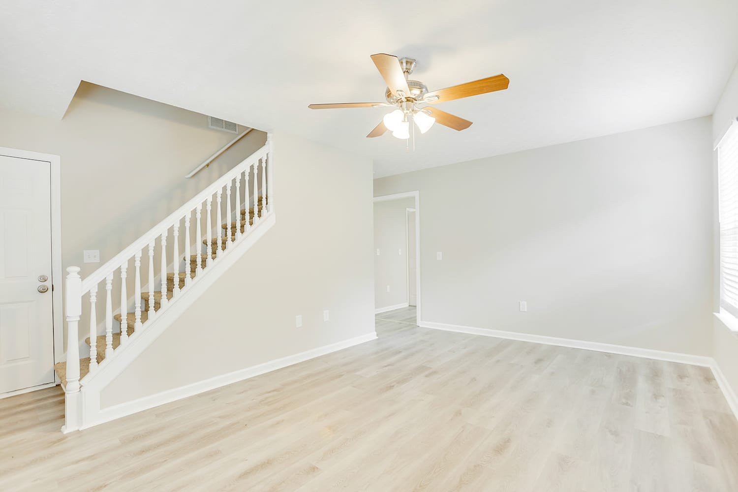 7028 Branch Crossing Way photo 3