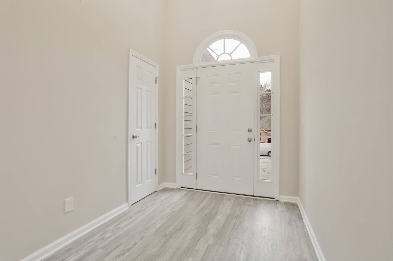 3425 Forrest Bend Ln photo 4