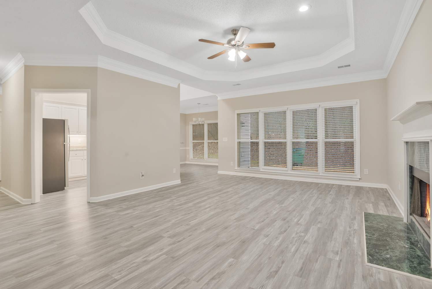 3425 Forrest Bend Ln photo 5