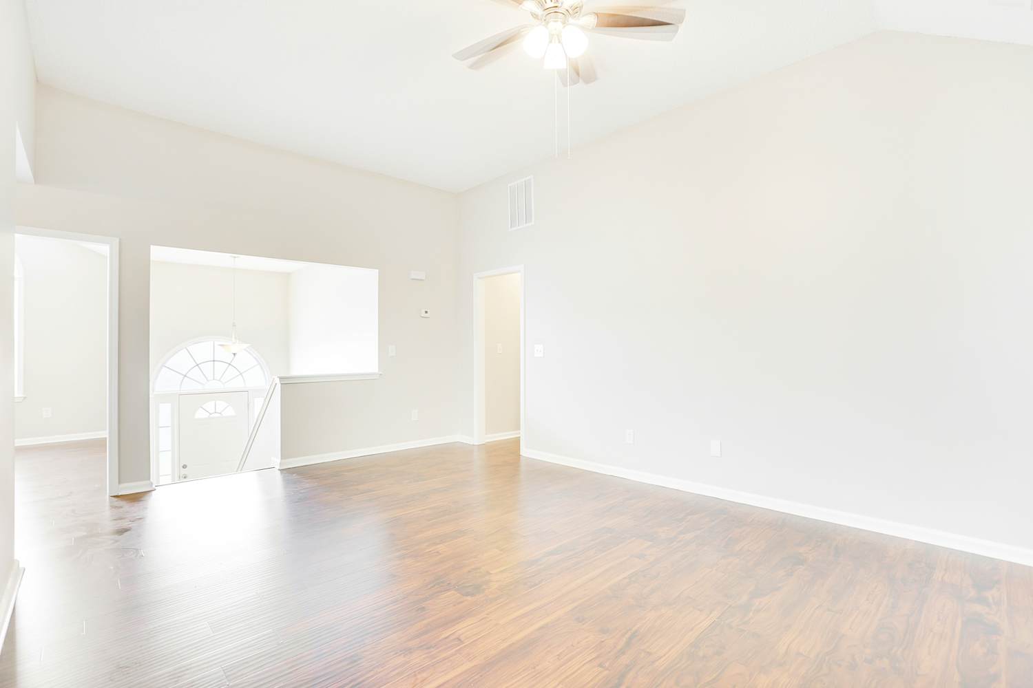 430 Gresham Dr photo 5