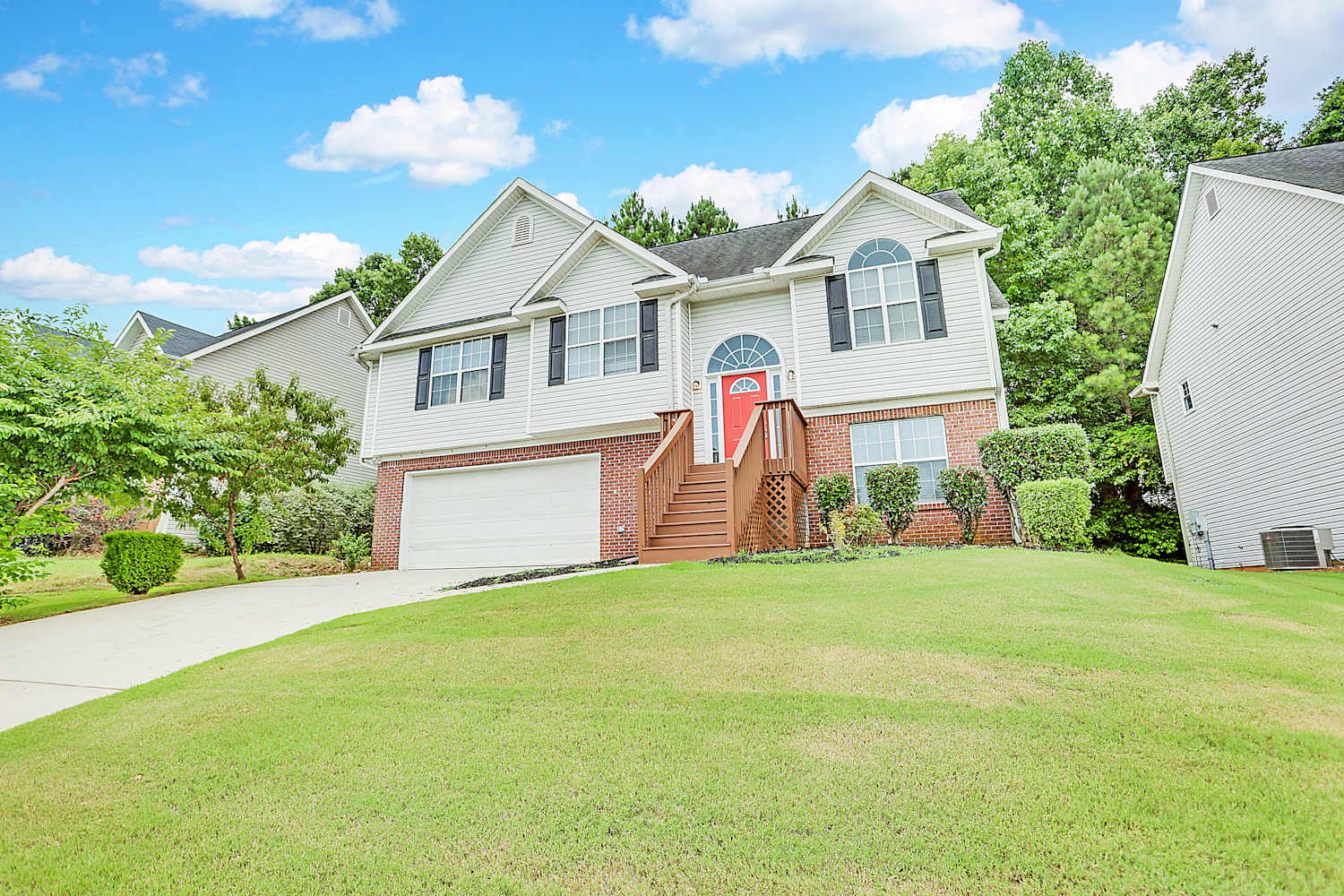 430 Gresham Dr photo 3