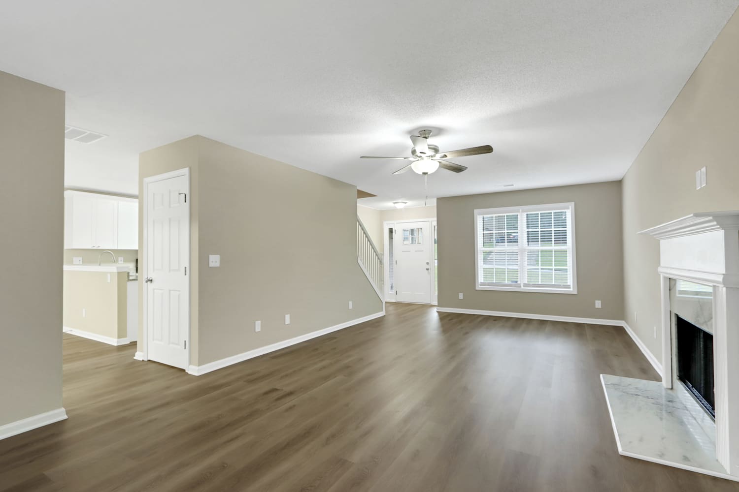 675 Clemson Ln photo 4