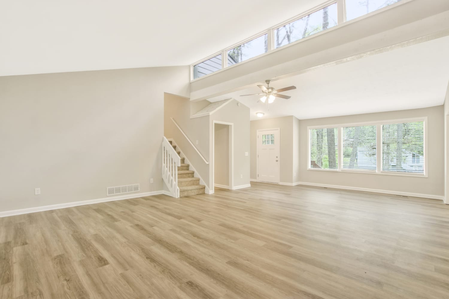 2980 Wayward Dr photo 4