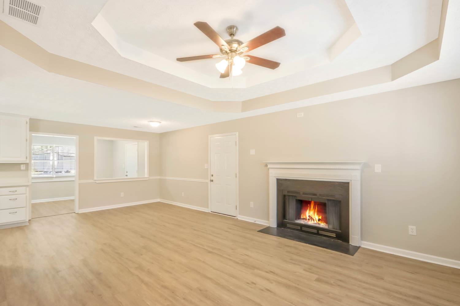 230 Chimney Ct photo 4