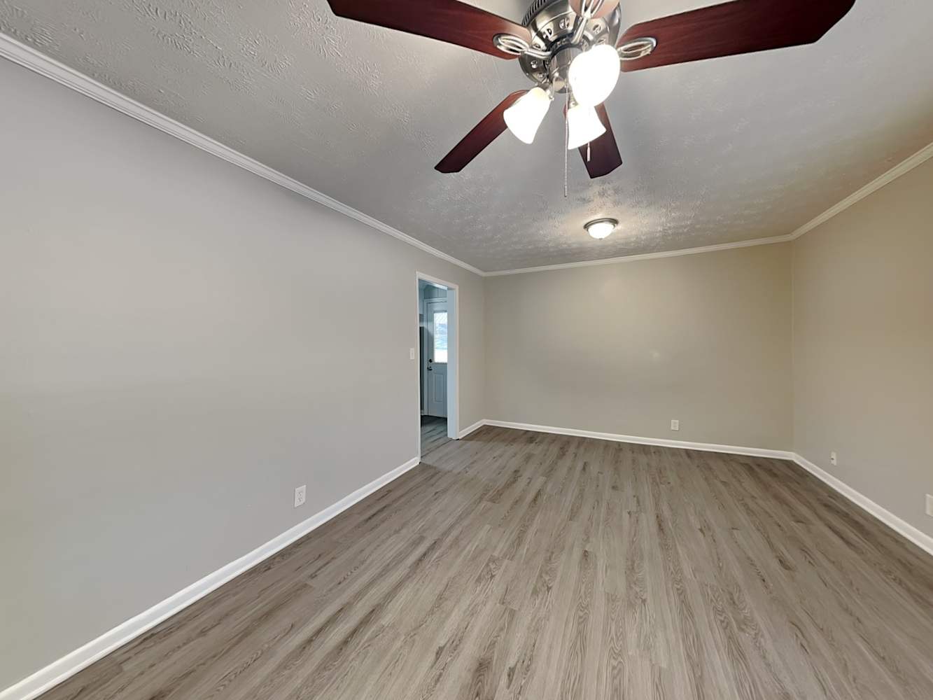 1804 Timothy Dr Sw photo 3