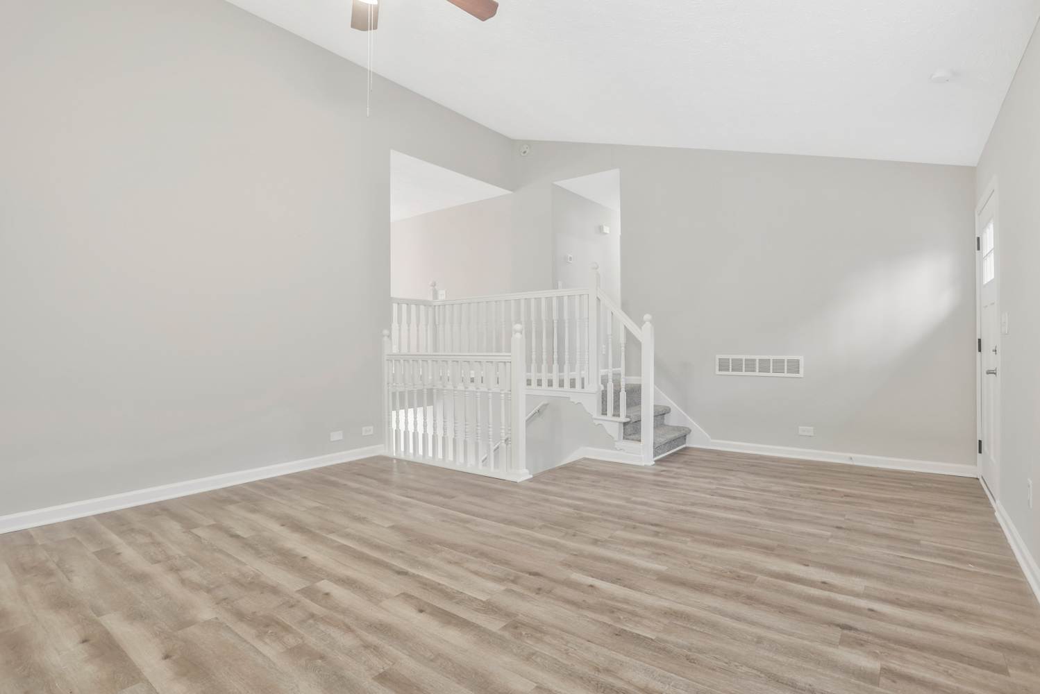 81 Katie Dr photo 2