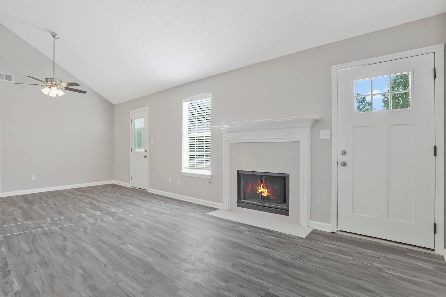 1156 Ruxbury Ct photo 4