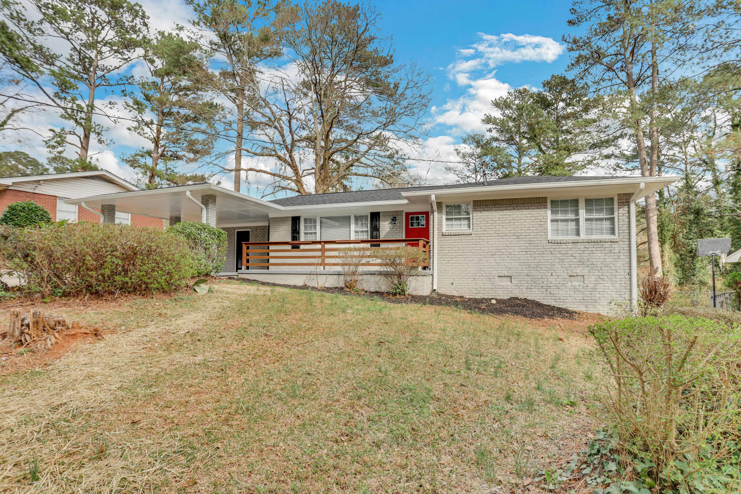 2160 Shamrock Dr photo 3