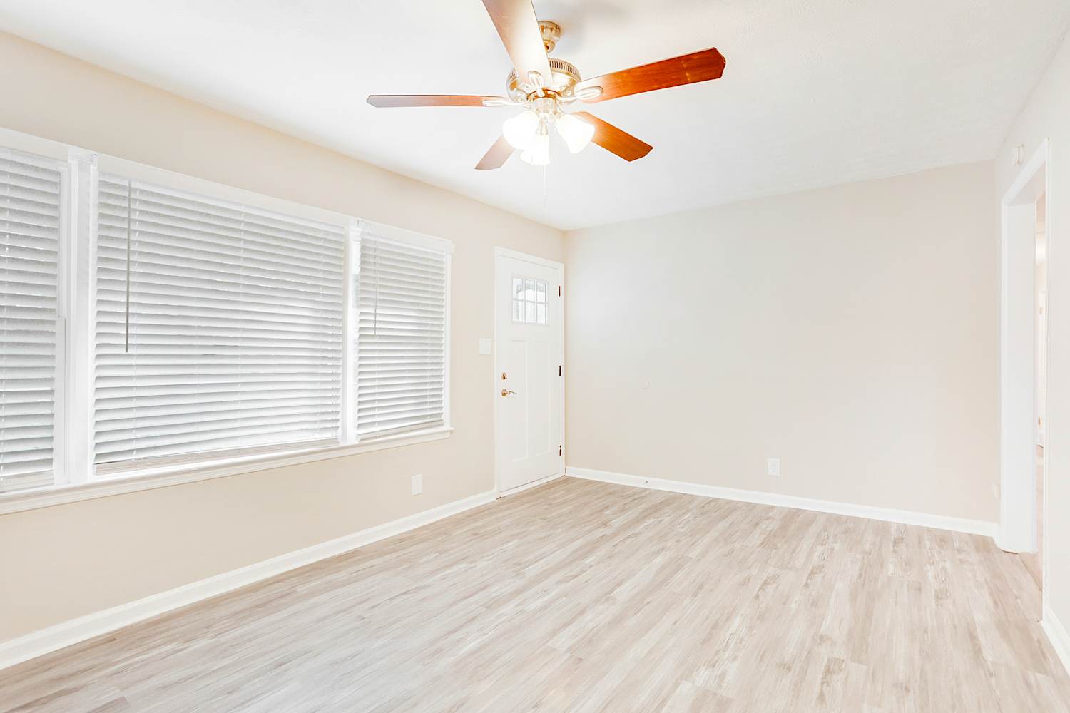 2679 Carriage Ln photo 5