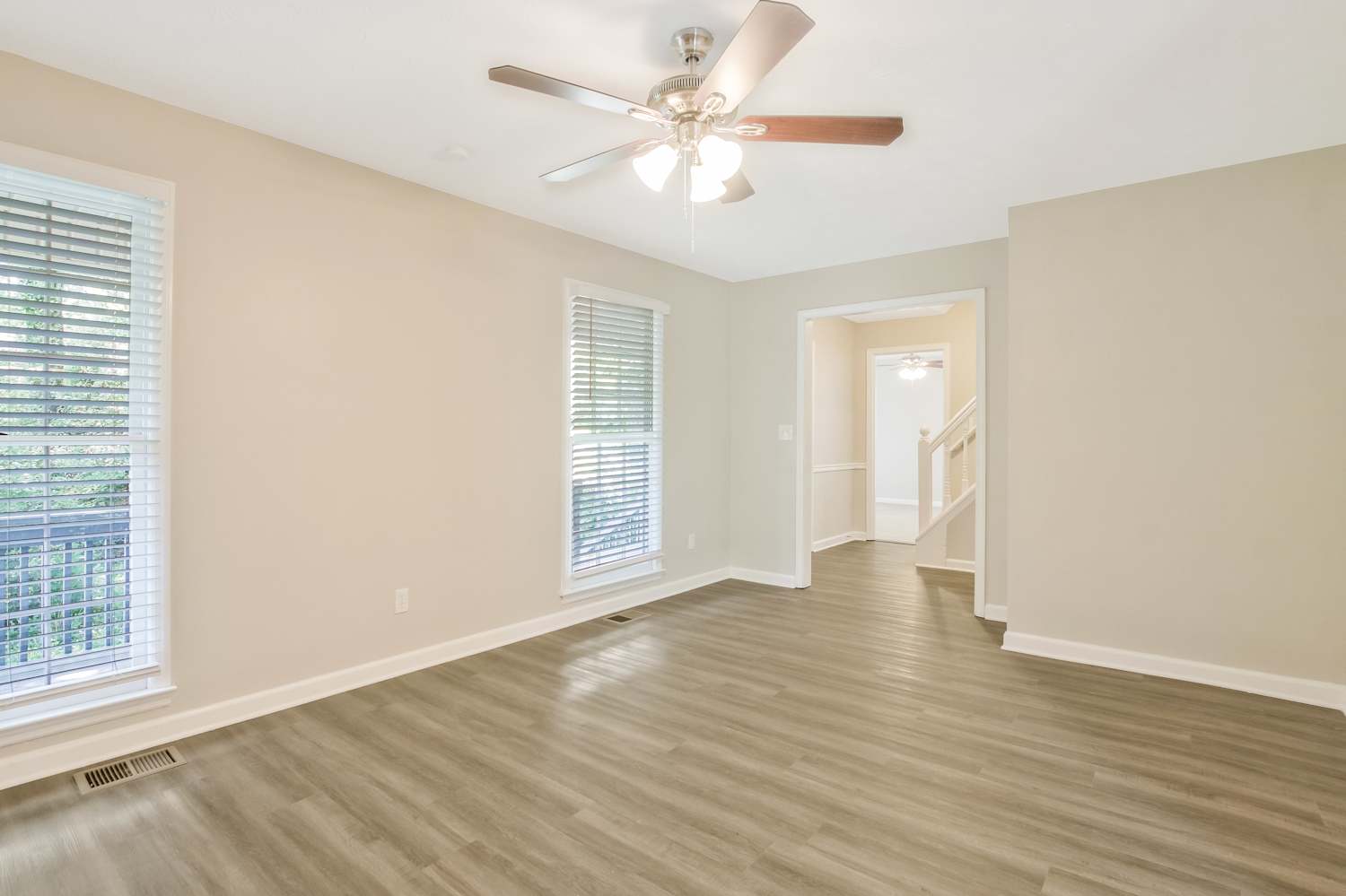 1539 Heritage Cove photo 4