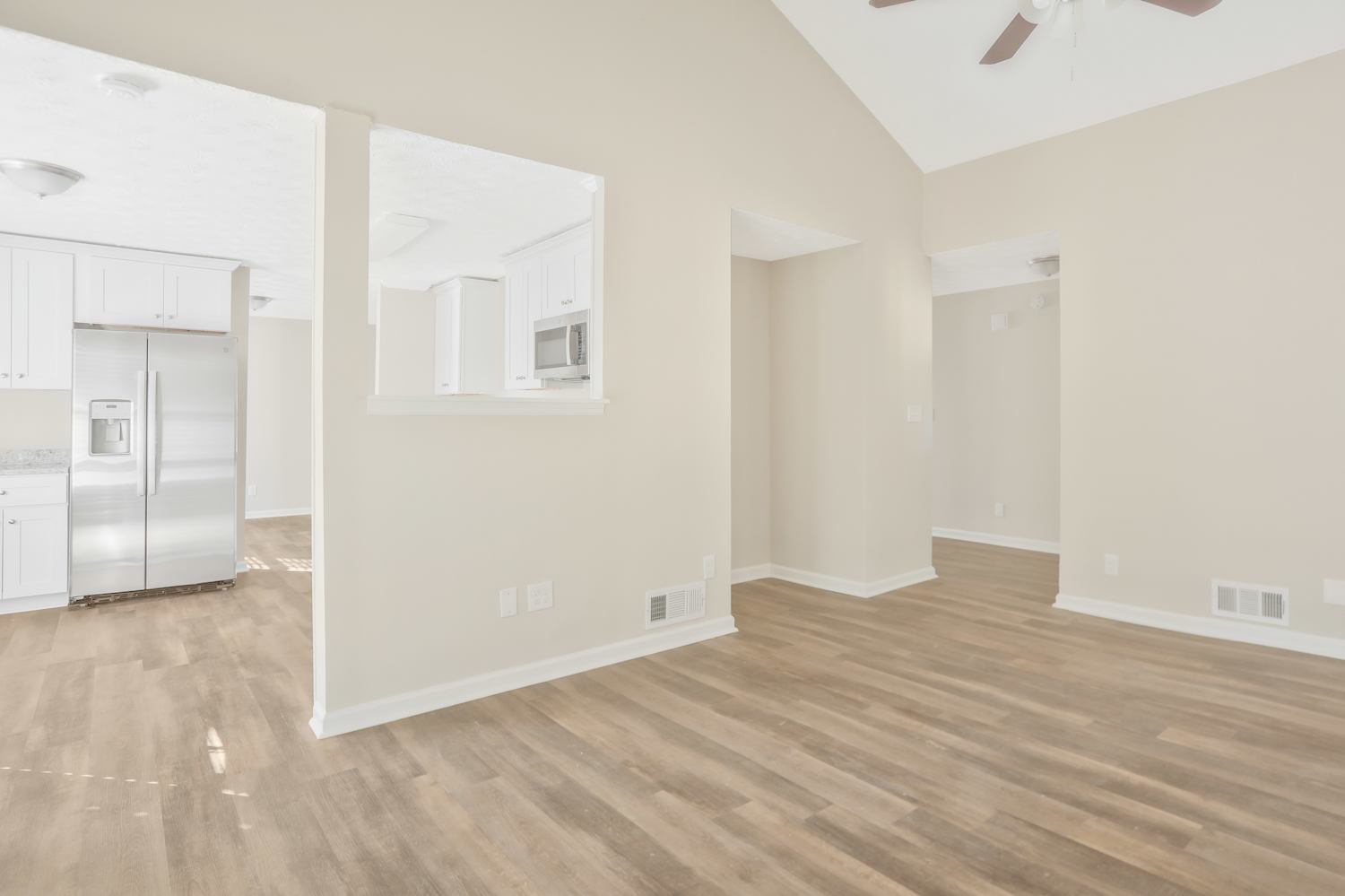 2221 Perrin Dr photo 5