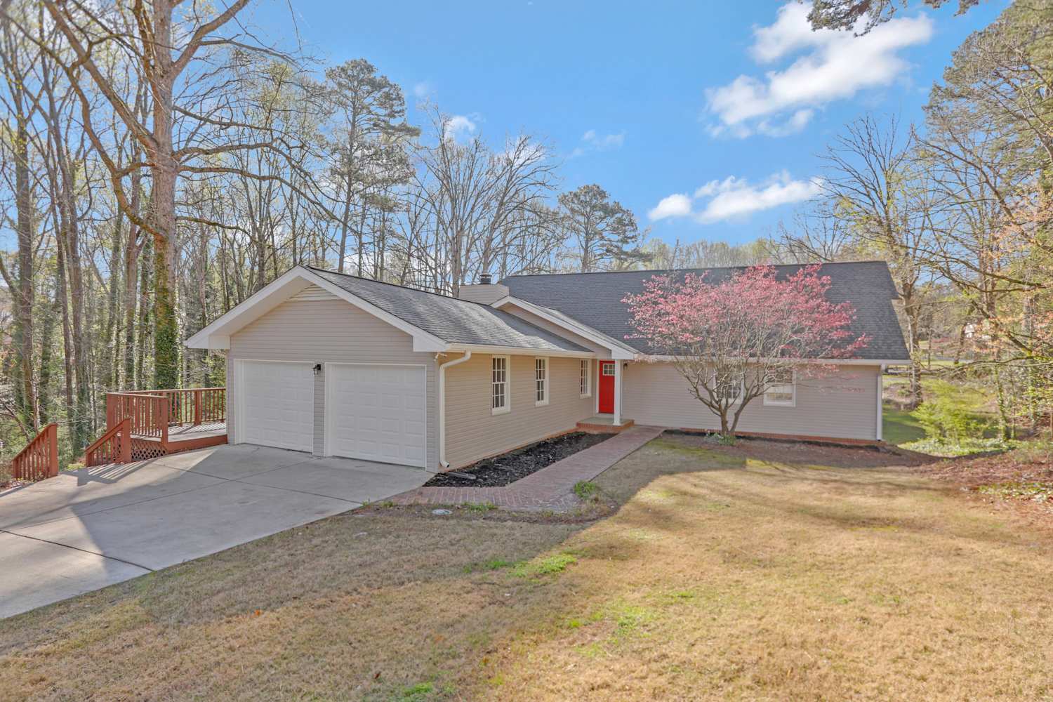 2221 Perrin Dr photo 3
