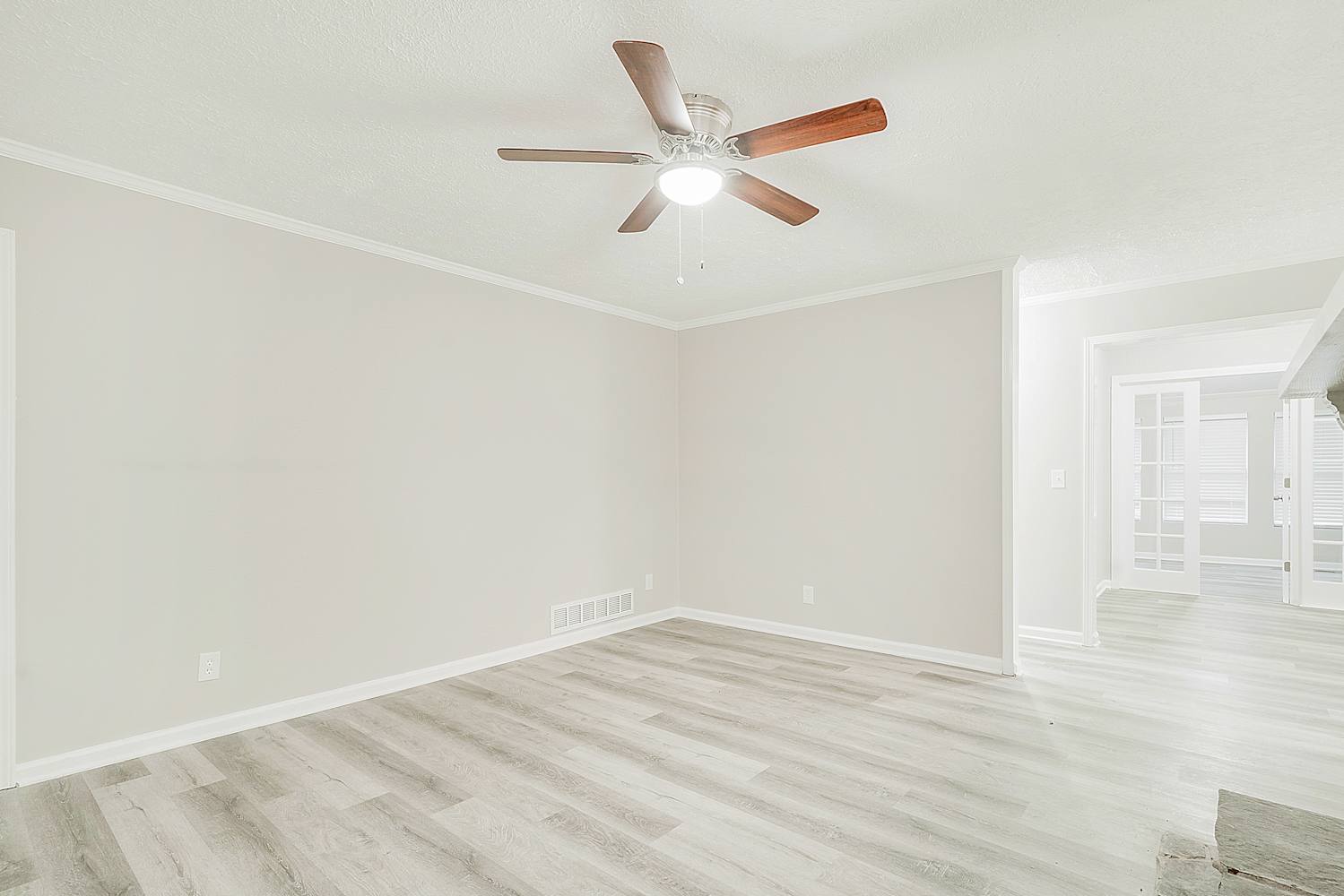 201 Chatooga Dr photo 2