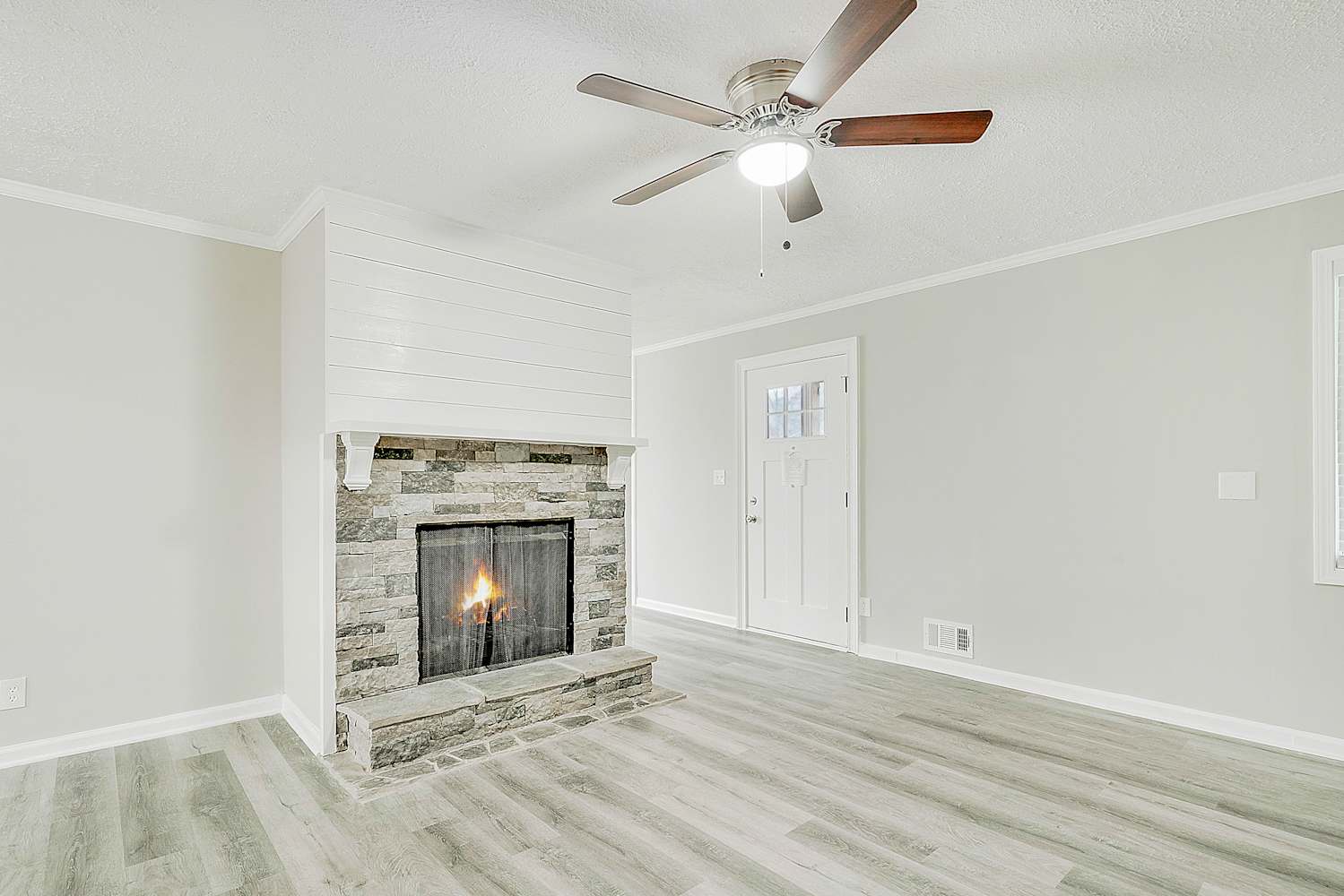 201 Chatooga Dr photo 3