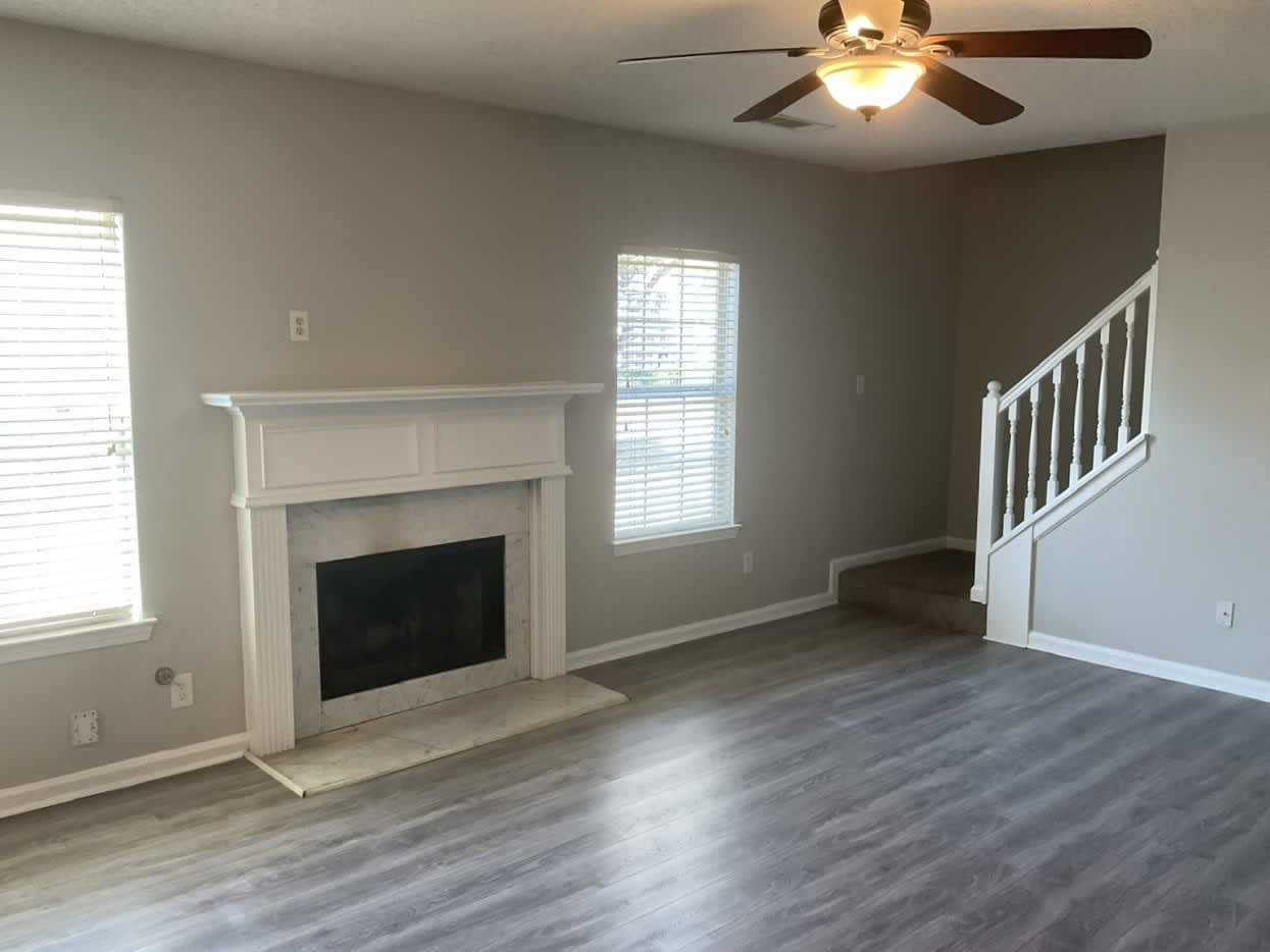 6813 Fireside Ln photo 3