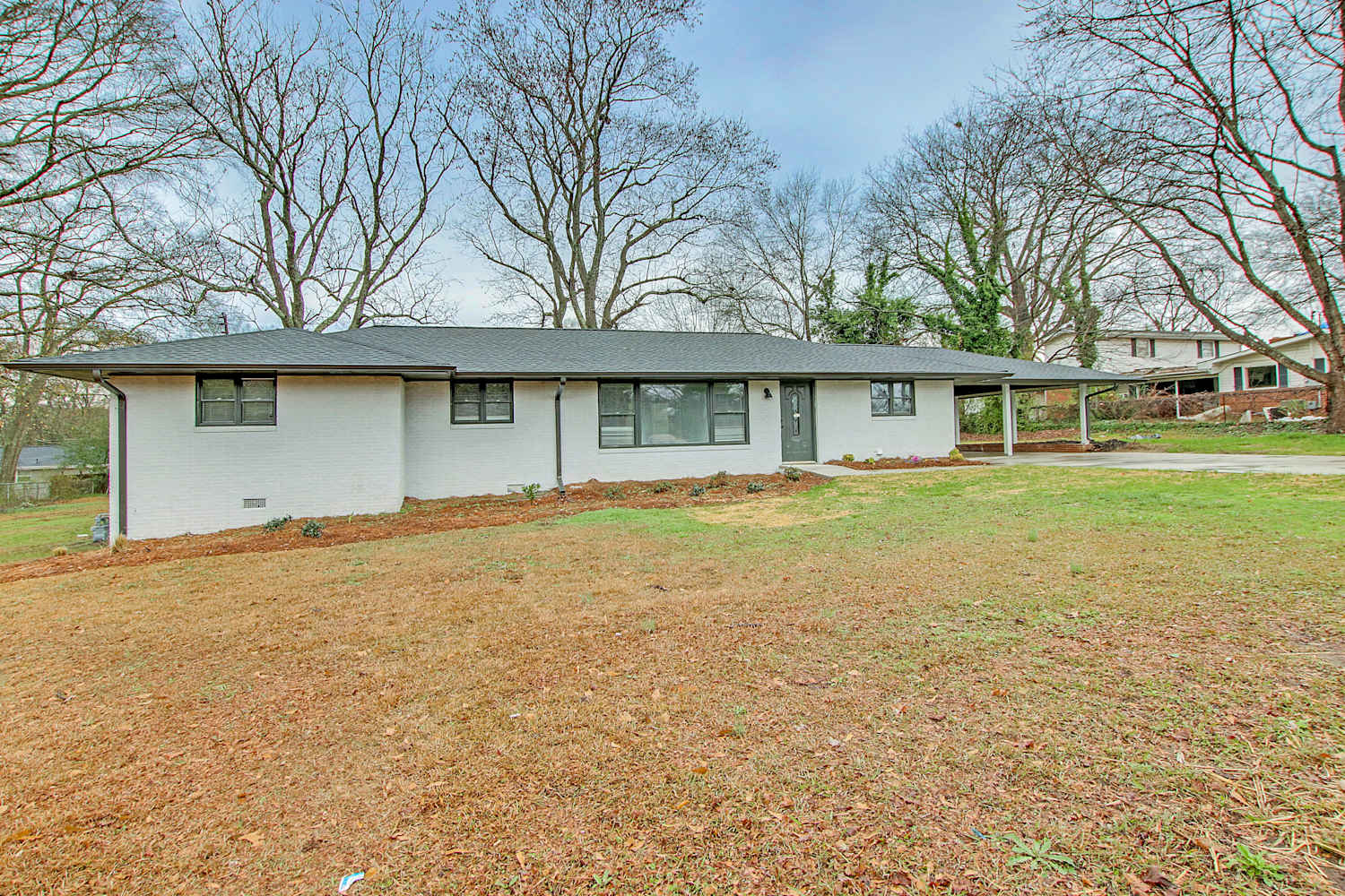 8475 Estelle St photo 3