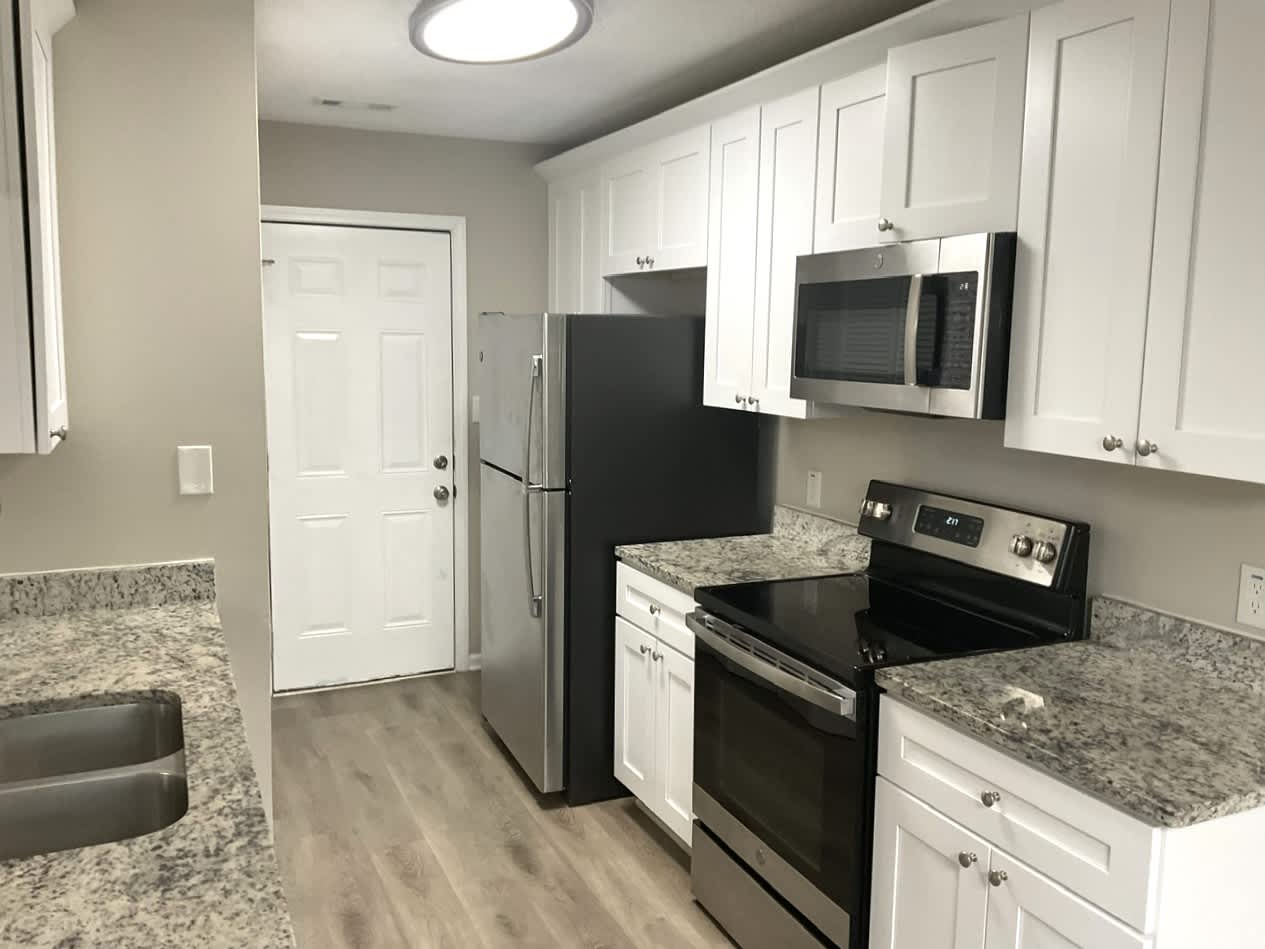 8605 Garvey Dr photo 3