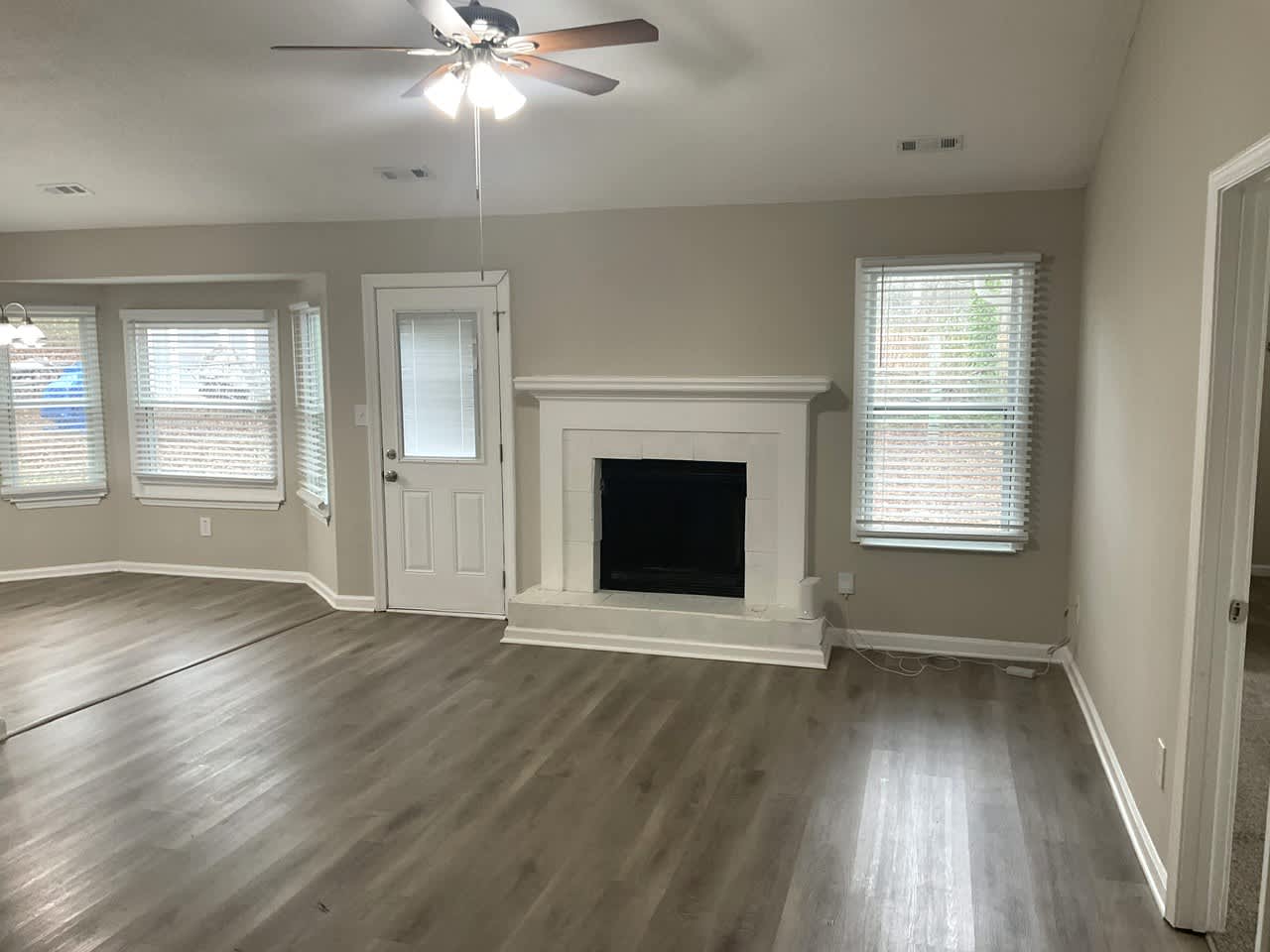 8605 Garvey Dr photo 2