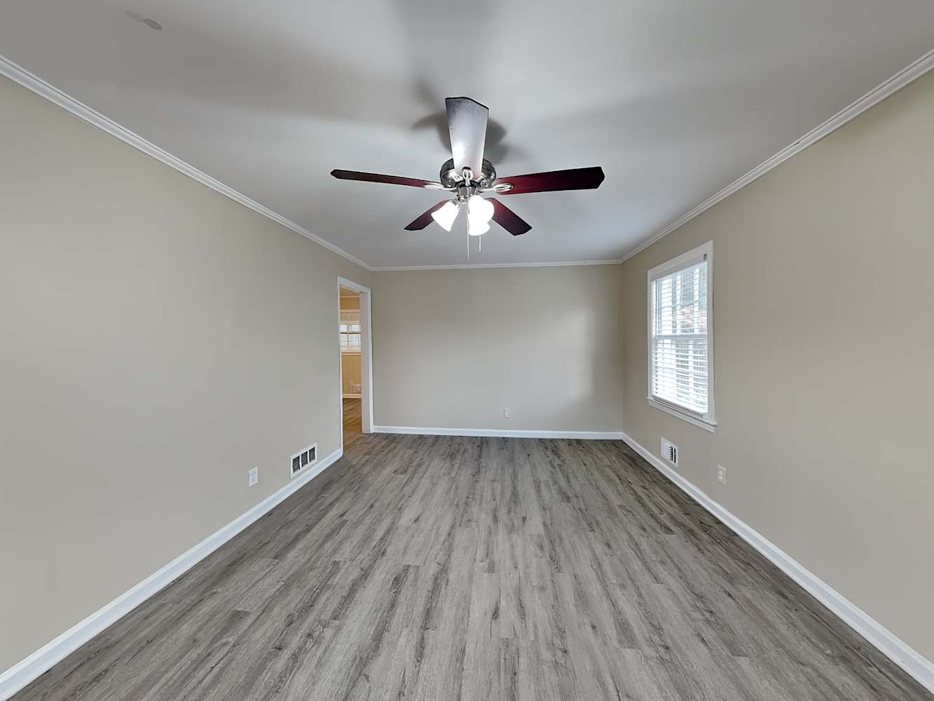 8837 Elma St photo 5