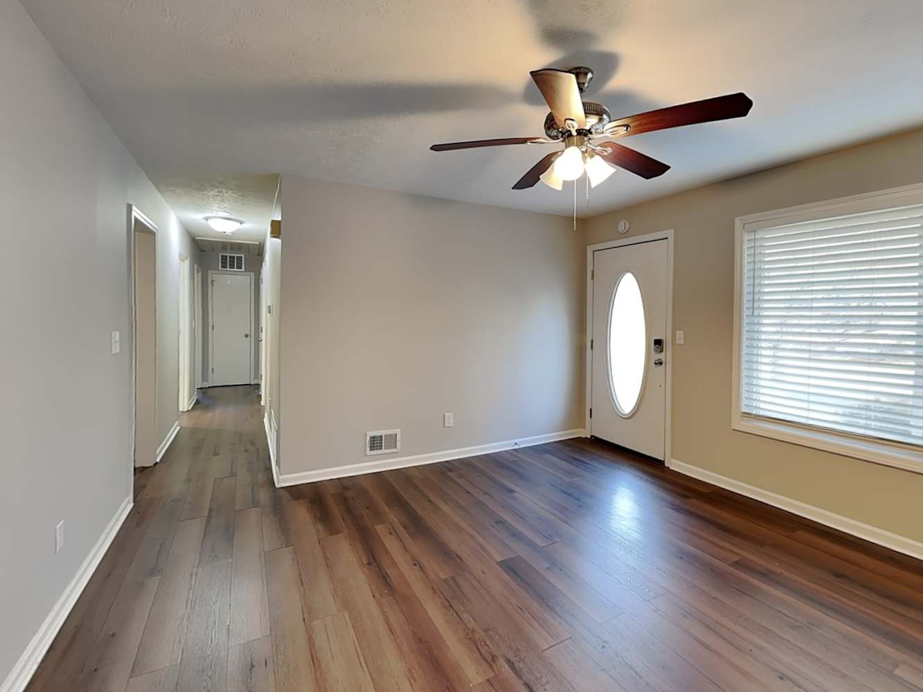 1455 Colony East Cir photo 4