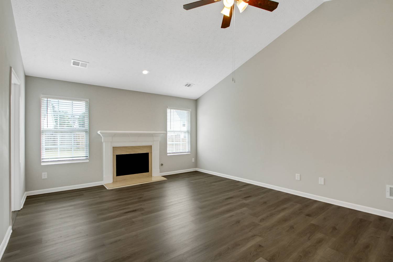 4035 Hollow Spring Trl photo 5