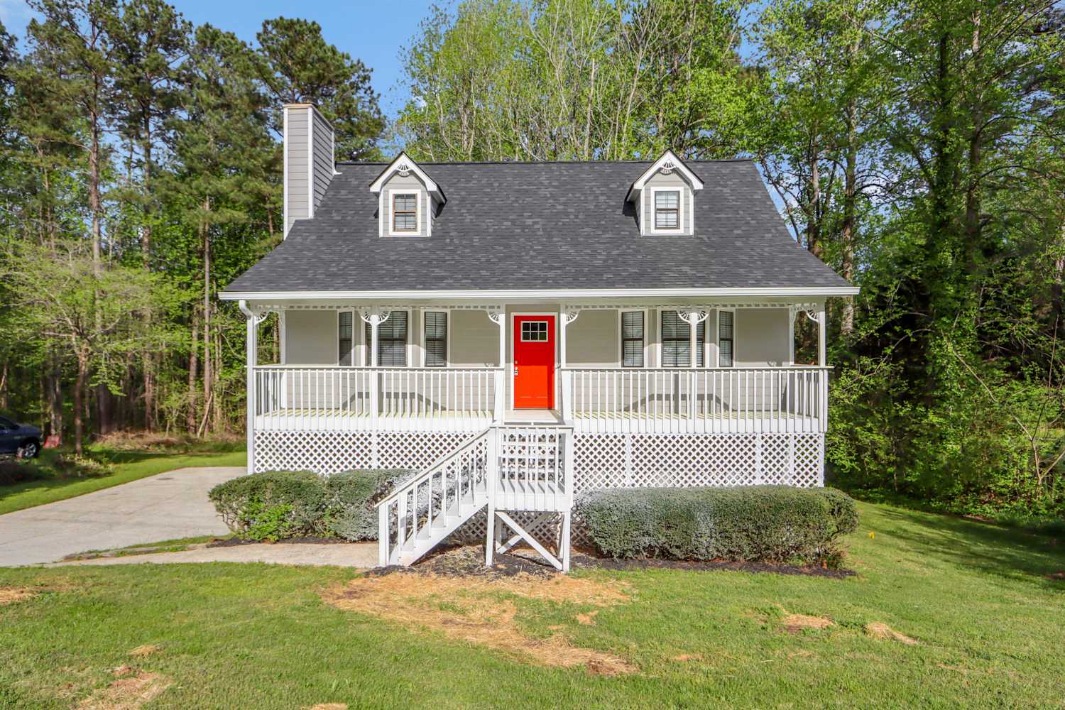 155 Russell Dr photo 2