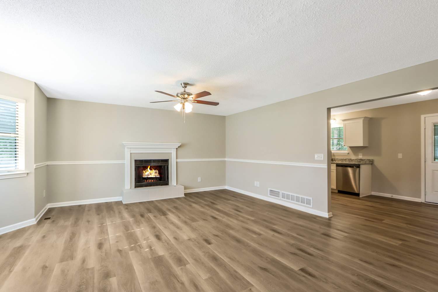 155 Russell Dr photo 5