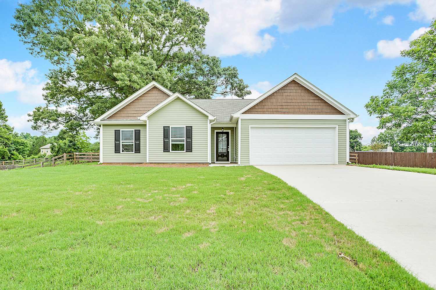 109 Kennedy Ln photo 2