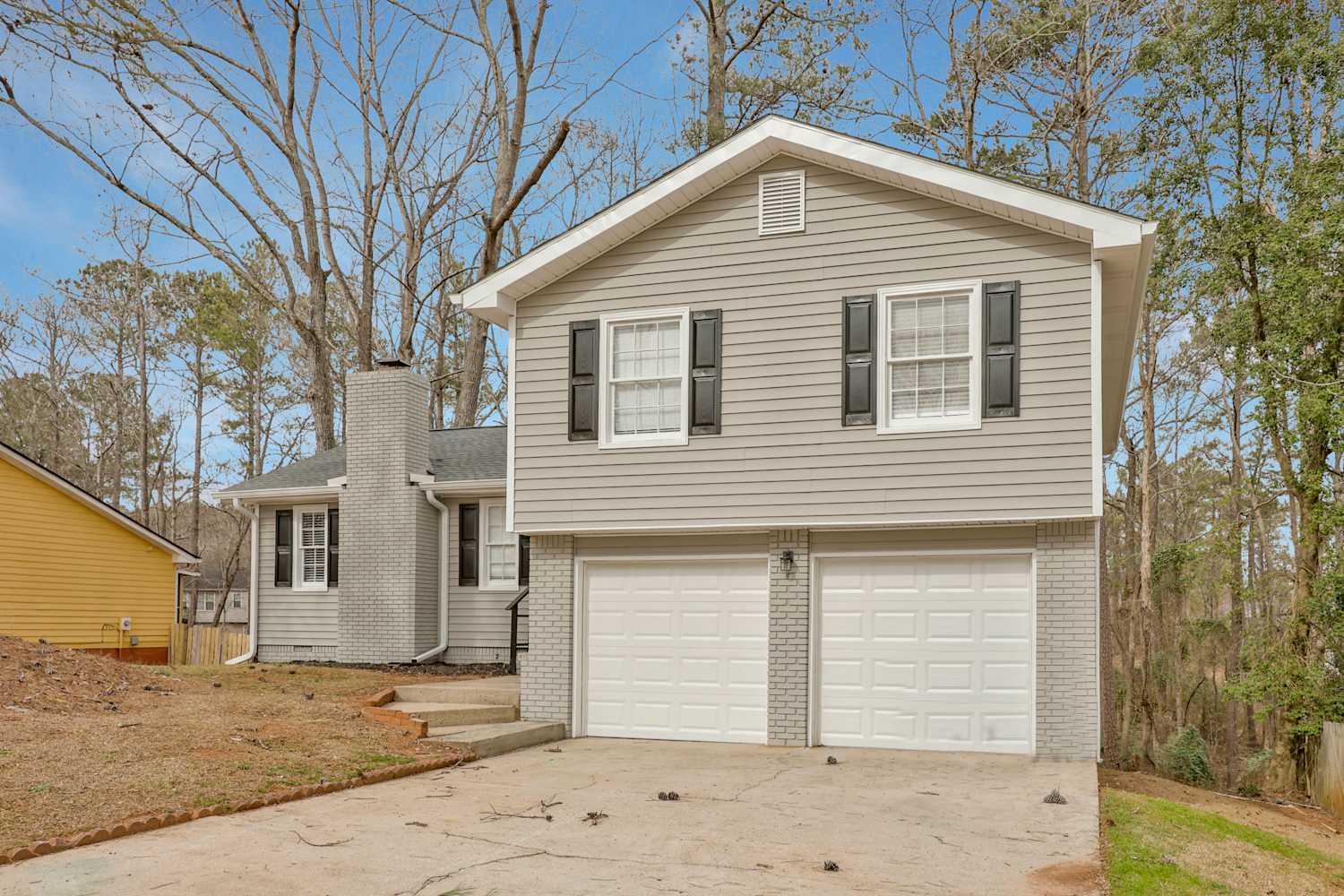 656 Almand Branch Rd Se photo 2