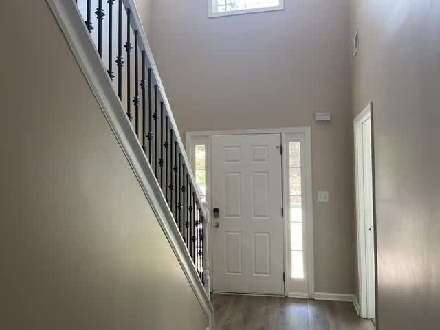 110 Parkway Dr photo 4