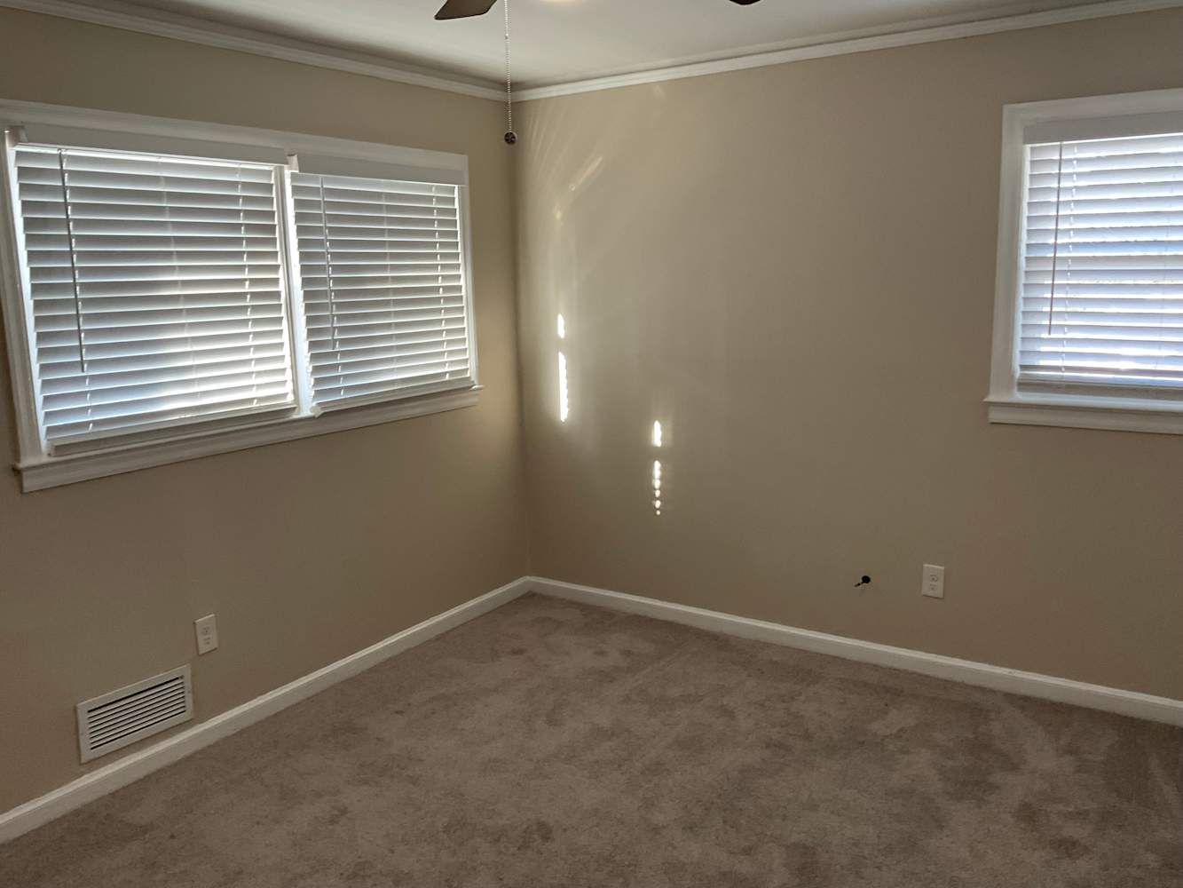 1734 Mary Lou Ln Se photo 4