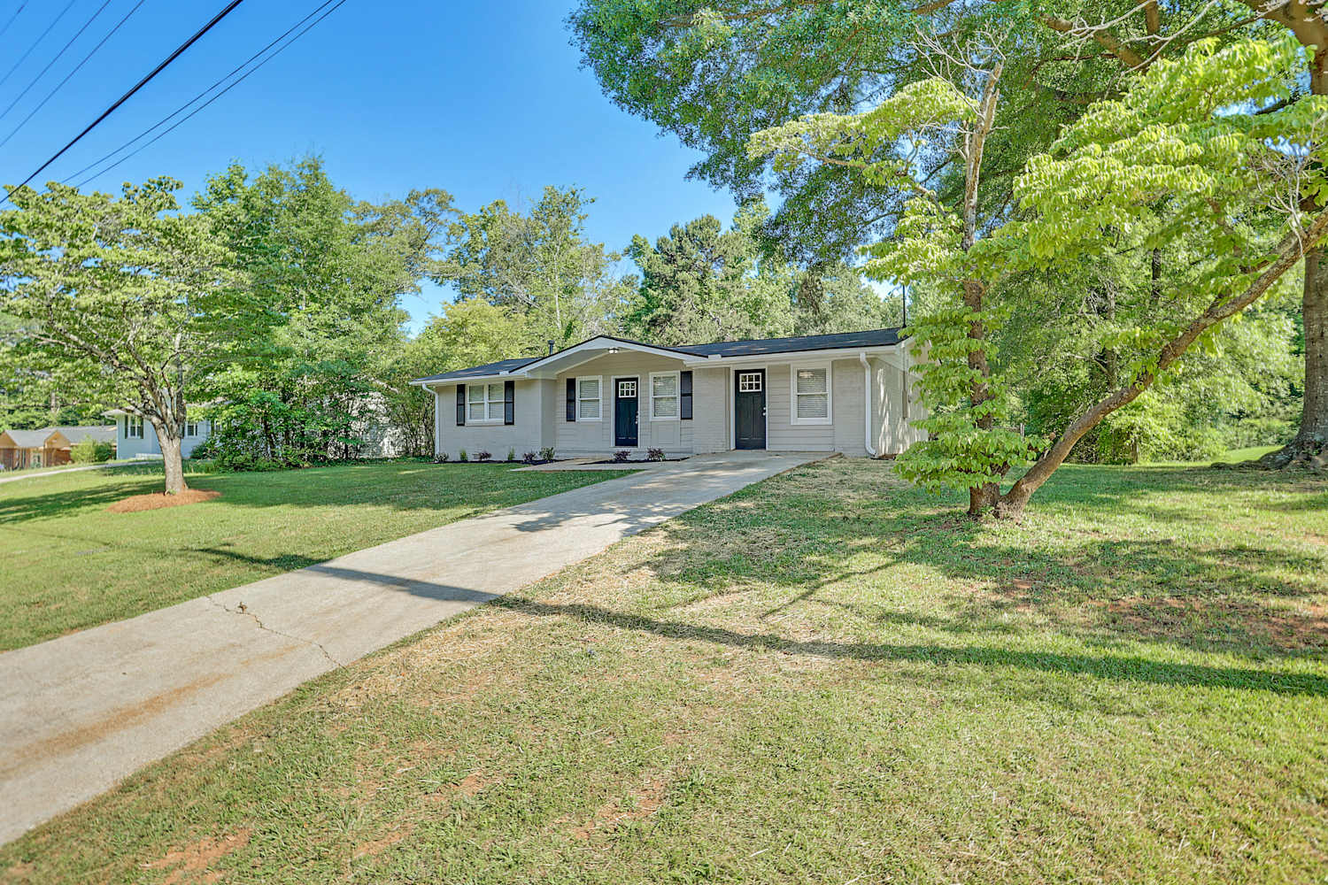 6265 Lakeview Dr photo 4