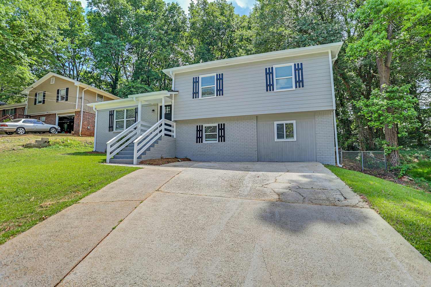 1400 High Meadow Dr photo 3