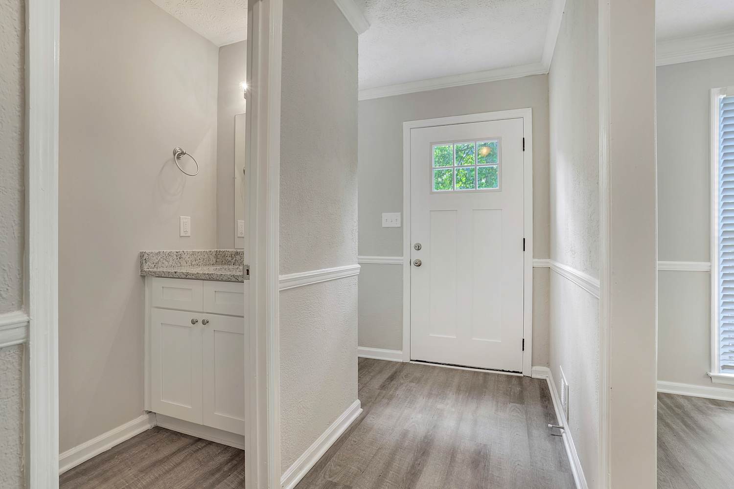 416 Orchards Walk photo 4
