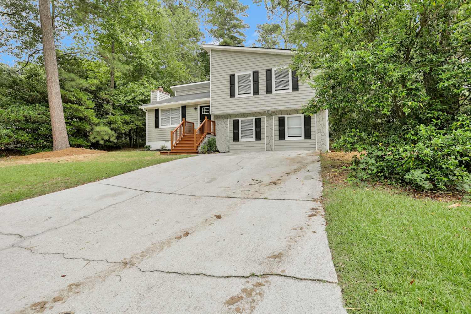 3868 Burnt Leaf Ln photo 3