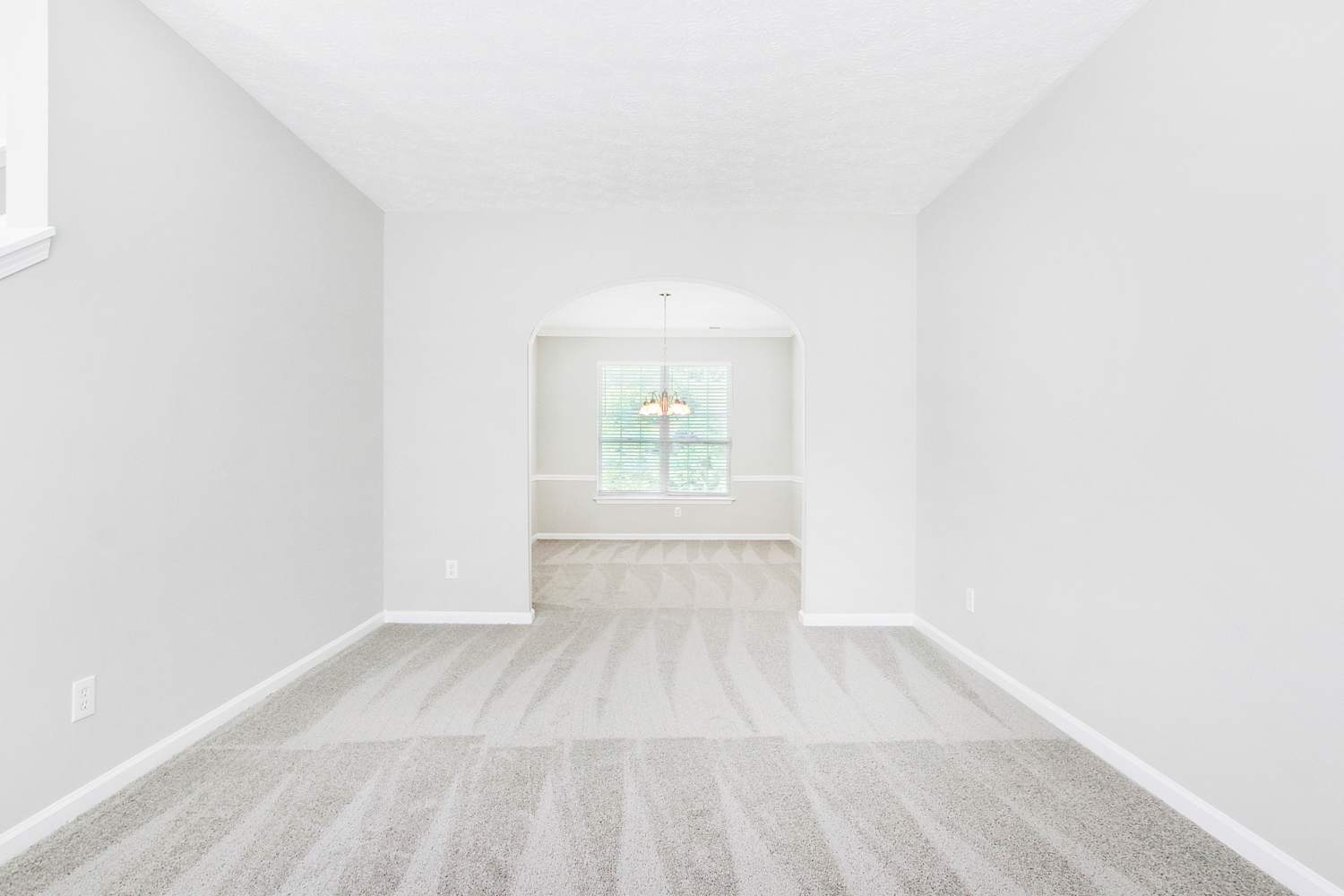 7116 Springchase Way photo 3