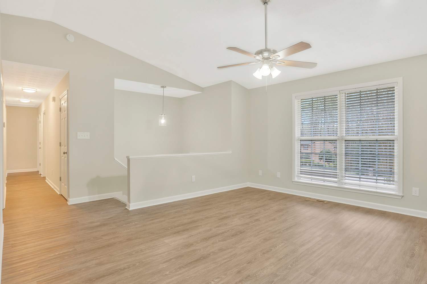 572 Tate Creek Ct Nw photo 3