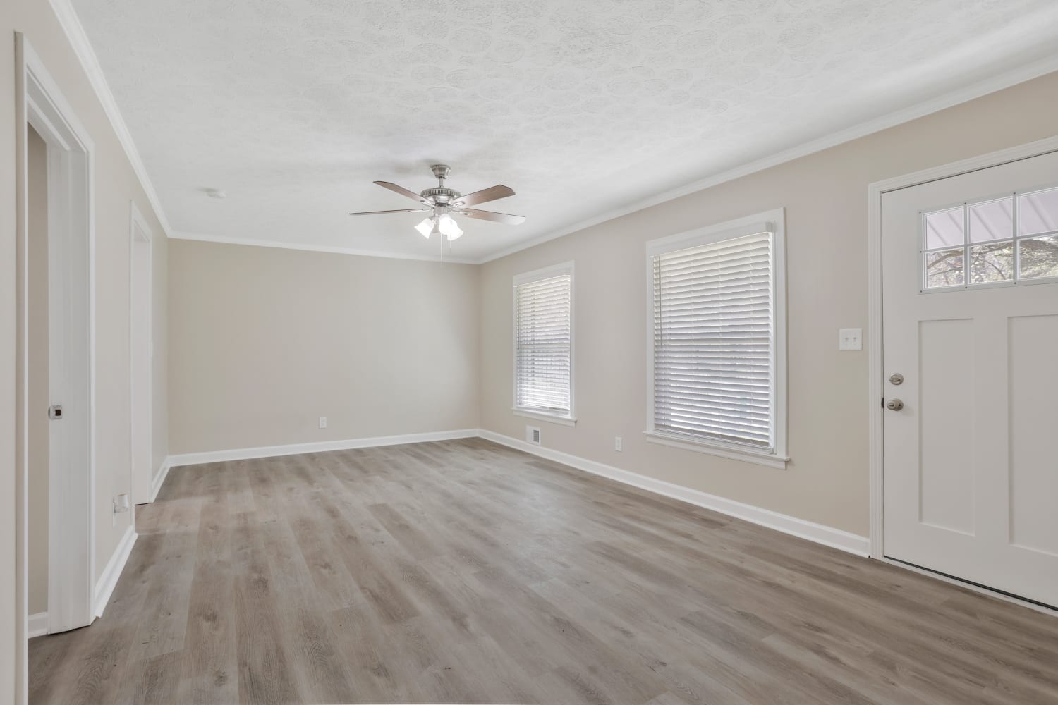 6661 Starling Dr Sw photo 4